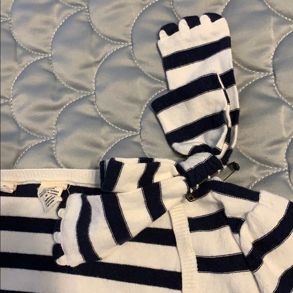 Striped sweater with fun shoulder bow - Picture 3 of 5